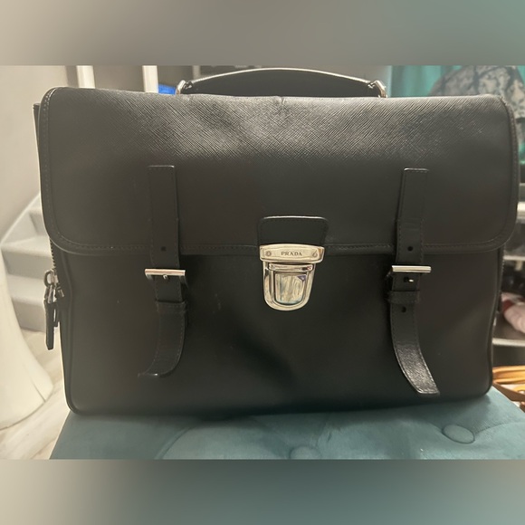 Prada Leather Messenger Bag Large authentic - Picture 2 of 13